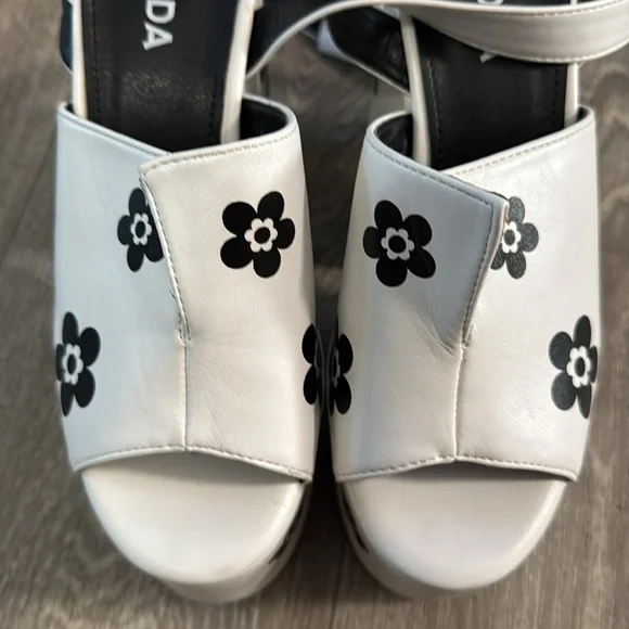 LAMODA Dancing Queen platform heels women’s sz 7 - Picture 14 of 14